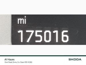 Skoda Octavia ESTATE STYLE 1.6 TDI - Image 4