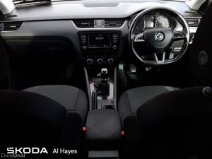 Skoda Octavia ESTATE STYLE 1.6 TDI - Image 2