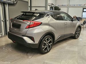 18 TOYOTA CH-R 1.2 PETROL MANUAL LUNA SPORT - Image 3