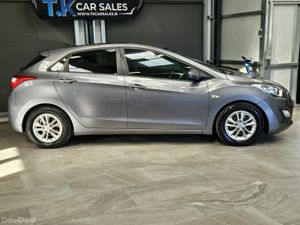 15 HYUNDAI i30 DIESEL - Image 2