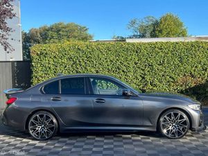 BMW 3-Series 330e M-SPORT COMPETITION 2.0 HYBRID / - Image 2