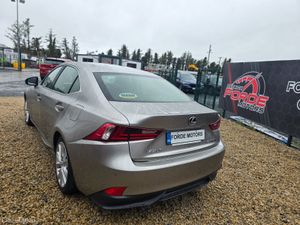 Lexus IS 2015 - Image 3