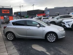 2011 Opel Astra 1.4 Turbo Petrol SE Manual 5DR - Image 3