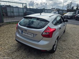 Ford Focus 2011 (Low Mileage) - Image 4