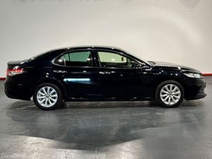 Toyota Camry 2.5 HYBRID AUTOMATIC - FACTORY ALLOYS - Image 2
