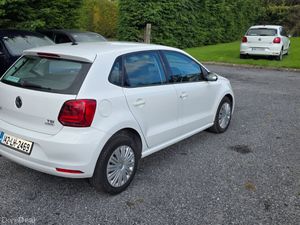 2014 polo 1.2  automatic 21k km. - Image 3