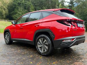 2022 Hyundai Tucson  2WD Comfort Plus HEV Auto - Image 4