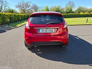 Ford Fiesta TITANIUM 1.25 60PS M5 5 MCA 4DR - Image 4