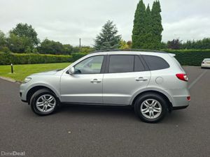 Hyundai Santa Fe 4WD 4DR - Image 3
