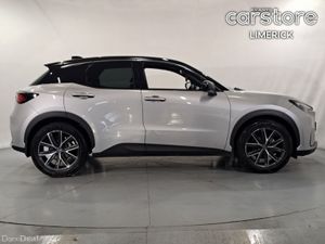 Lexus LBX LBX Emotion - Image 2