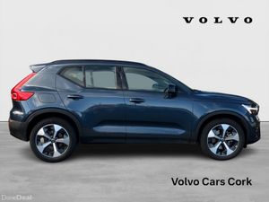 Volvo XC40 B3 163bhp MHEV Plus Dark - Denim Blue - Image 4
