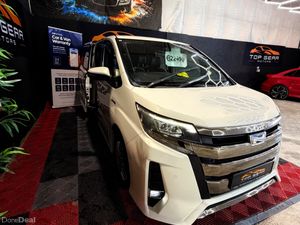 2019 Toyota Noah 1.8 Petrol Hybrid 94k - Image 2