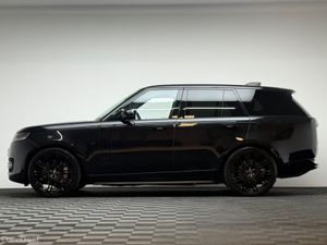Land Rover Range Rover HSE P440E *PAN ROOF* - Image 4