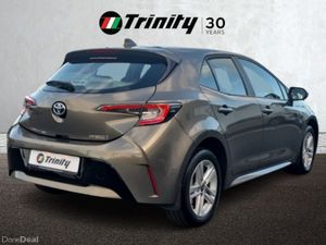 Toyota Corolla ** 1.8 HYBRID ** LUNA ** TRINITY MO - Image 3