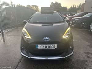 2019 Toyota Aqua Full Option - Image 3