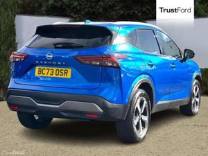 Nissan Qashqai 1.3 DiG-T MH N-Connecta [Glass Roof - Image 4