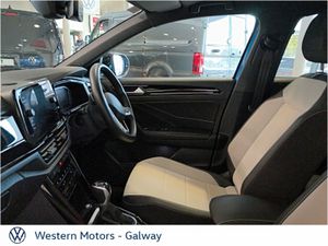 Volkswagen T-Roc STYLE 1.5 TSI D7F 150HP - Image 4