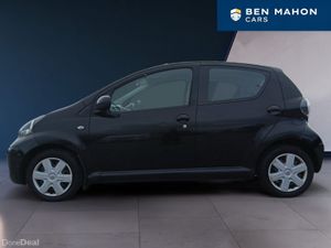 2011 Toyota Aygo 1.0 Petrol – 5 Door - Image 2
