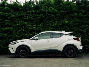 Toyota C-HR Hybrid 2017 | Stylish Hybrid SUV - Image 2