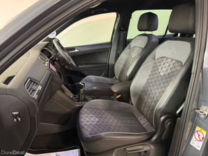 Volkswagen Tiguan R-LINE 2.0 TDI MANUAL 6SPEED FWD - Image 3
