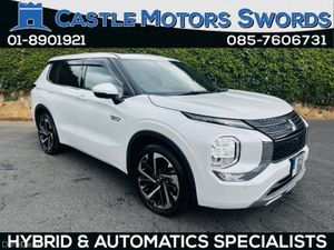 Mitsubishi Outlander 2.4 HYBRID 7 SEATER SUN ROOF - Image 2