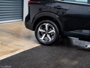 Nissan Qashqai Epower SV MY2.75 4DR Auto - Image 4