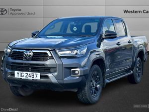 Toyota Hilux 2.8 D-4D-h Invincible X Auto 4WD Euro - Image 3