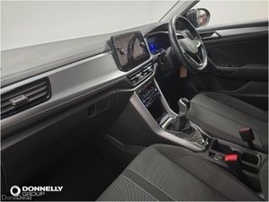 Volkswagen T-roc 1.0 TSI Life 5dr - Image 3