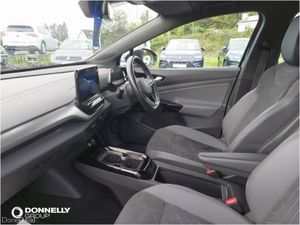 Volkswagen ID.4 150kW Life Ed Pro Perform 77kWh 5d - Image 3