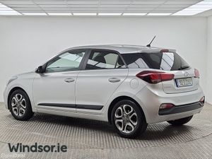 Hyundai i20 1.2 Deluxe - Image 3