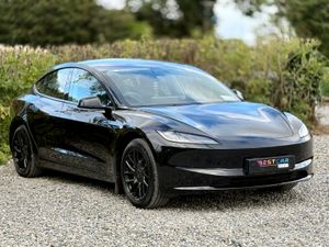 2025 Tesla Model 3 RWD 62.5kWh Automatic - Image 3