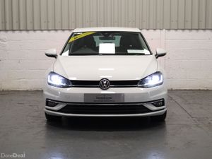 2017 Volkswagen Golf - Image 2