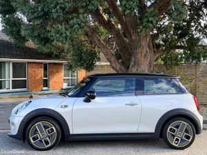 2020 Mini Cooper..SUNROOF..DOUBLE PAN ROOF - Image 3
