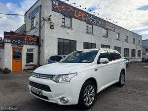 Mitsubishi Outlander 2015 Automatic Hybrid - Image 3