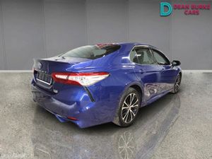 Toyota Camry 2019 immaculate condition - Image 3