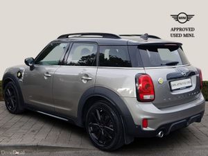 Mini Countryman Cooper SE ALL4 - Image 2