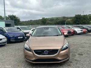Volvo V40 1.6L DIesel Automatic Fresh Import (6568 - Image 2