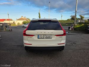 Volvo XC60 D4 AWD MOMENTUM 5DR AUTO - Image 3