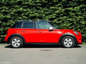 MINI COOPER D 2018-LOW MILEAGE - Image 4