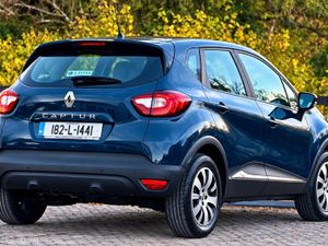 Renault Captur ONLY ***49,500km**** - Image 4