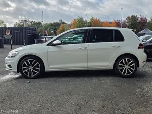 Volkswagen Golf HIGHLINE- AUTO - 40KMS - Image 4