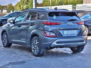 Hyundai KONA 1.6 HYBRID Executive Auto, Low Mileag - Image 4