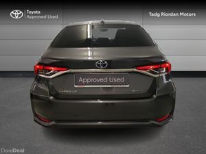 Toyota Corolla LUNA SPORT SALOON - Image 4