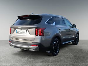 2025 Kia Sorento 2.2 K4 Diesel 7 Seater w/Leather - Image 4