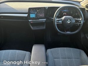Renault Megane Megane 220 Electric EV60 60kWh Auto - Image 2