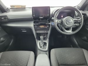 Toyota Yaris Cross 1.5 Hybrid CVT Luna Sport**Iris - Image 4