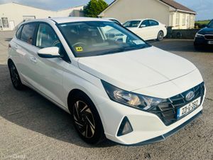 2022 Hyundai i20 DELUX PLUS LOW KMS - Image 2