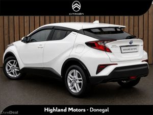 Toyota C-HR 1.8 HYBRID ICON 120Bhp - Image 3