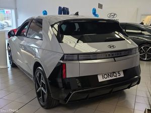 Hyundai IONIQ 5 - Image 4