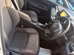 TOYOTA C-HR 2019 SELF CHARGING HYBRID TOP SPEC - Image 3